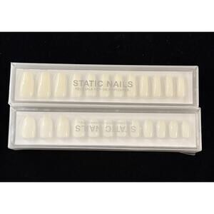 Lot 2 Static Nails Pop On Reusable Manicures Coffin Coconut White